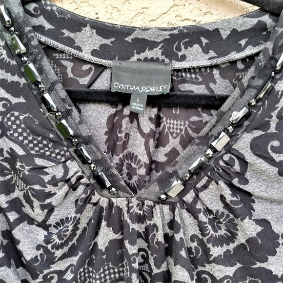 CYNTHIA ROWLEY BEADED BLOUSE 3/4 SLEEVE V-NECK - Picture 2 of 8